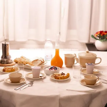 Alojamento de Acomodação e Pequeno-almoço La Casa Del Cuoco - Piccola Con Colazione In Condiviso Con L'host Génova